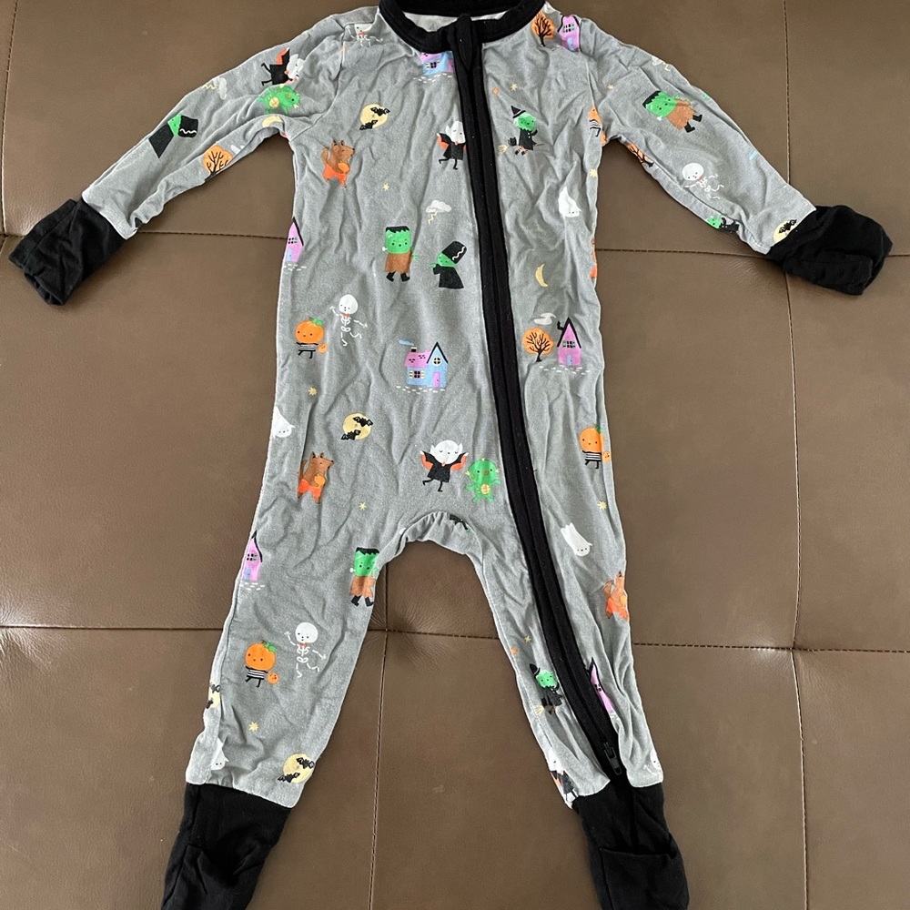 Like new Angel Dear Halloween print convertible romper PJs